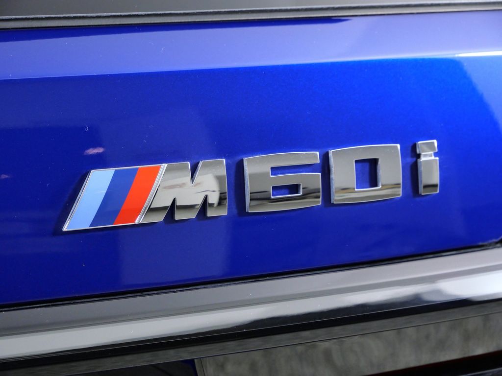 Thumbnail: 2025 BMW X7 - 15