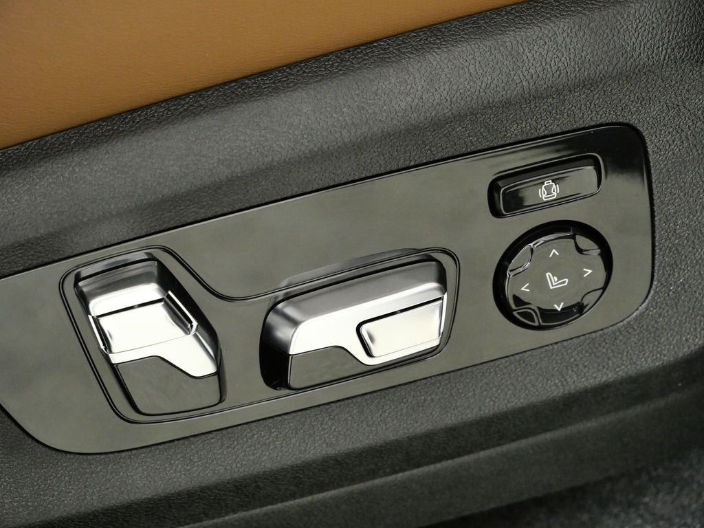 Thumbnail: 2026 BMW X5 - 22