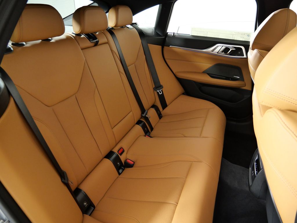 Thumbnail: 2026 BMW i4 - 26