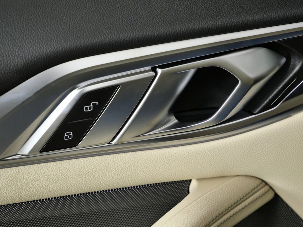 Thumbnail: 2026 BMW 4 Series - 33