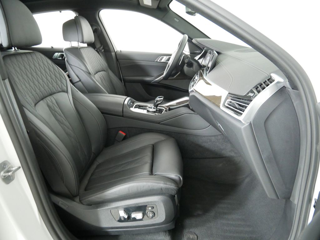 2023 BMW X6 xDrive40i 26