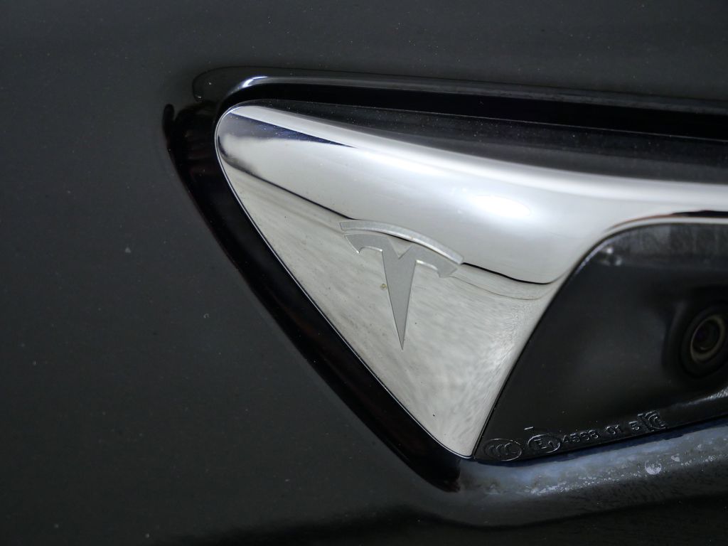 Thumbnail: 2018 Tesla Model 3 - 5