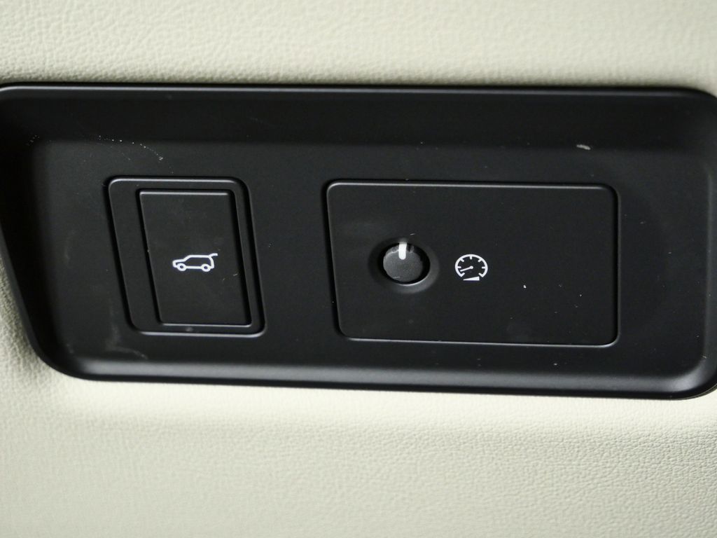 Thumbnail: 2022 Land Rover Range Rover - 39