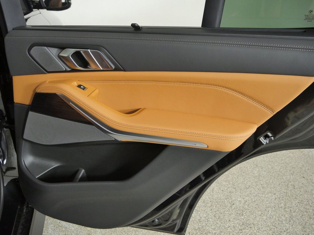 Thumbnail: 2026 BMW X5 - 25