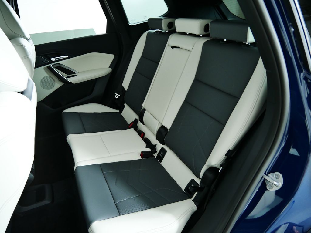 Thumbnail: 2026 BMW X1 - 27