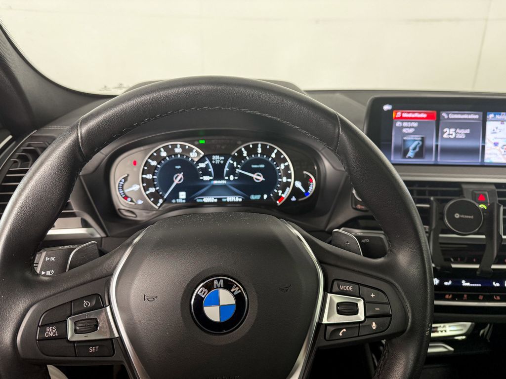Thumbnail: 2019 BMW X4 - 8