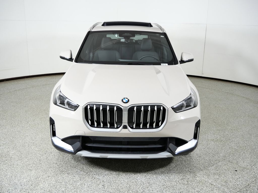 Thumbnail: 2026 BMW X1 - 16