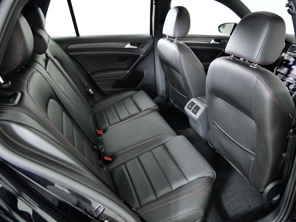 Thumbnail: 2021 Volkswagen Golf - 25