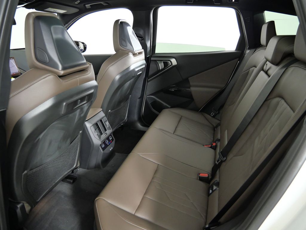 Thumbnail: 2026 BMW X3 - 31