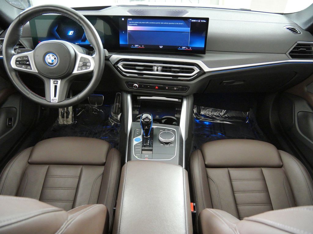 Thumbnail: 2023 BMW i4 - 6