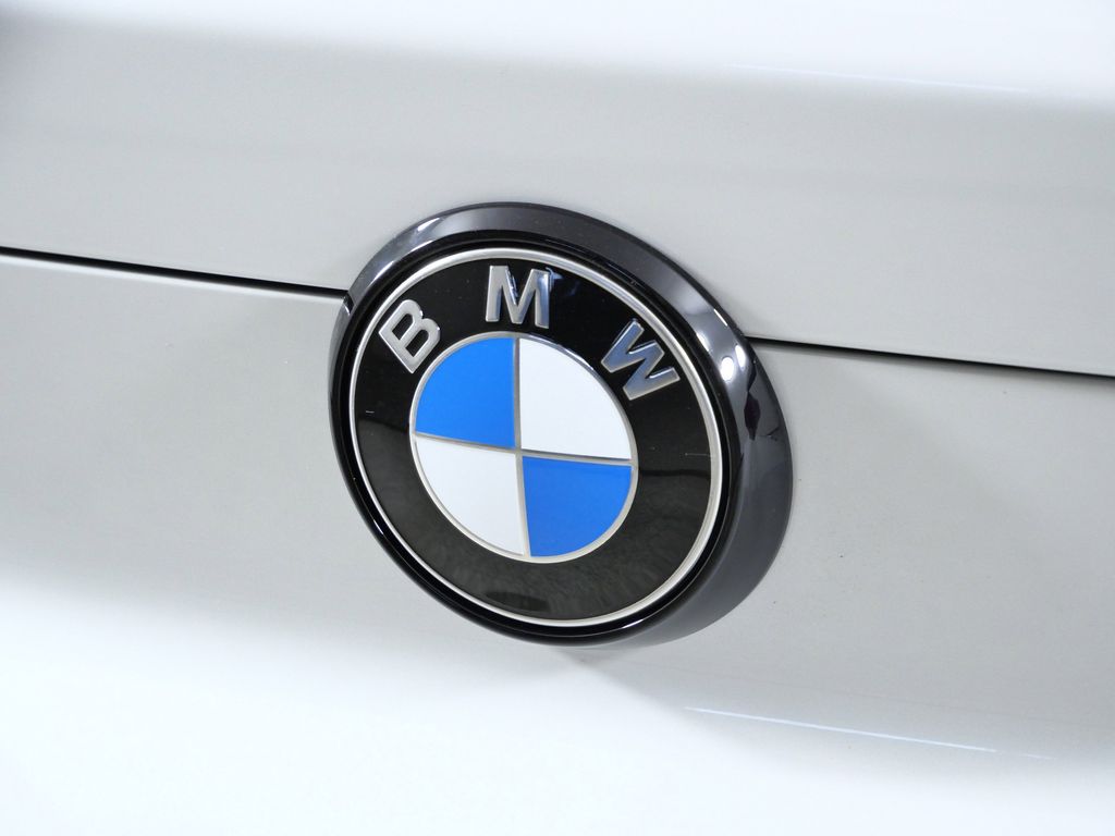 Thumbnail: 2026 BMW X6 - 11