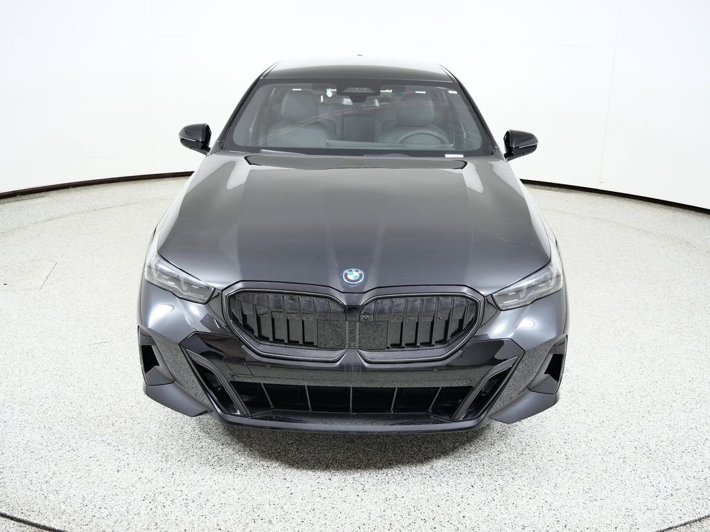 Thumbnail: 2026 BMW 5 Series - 16