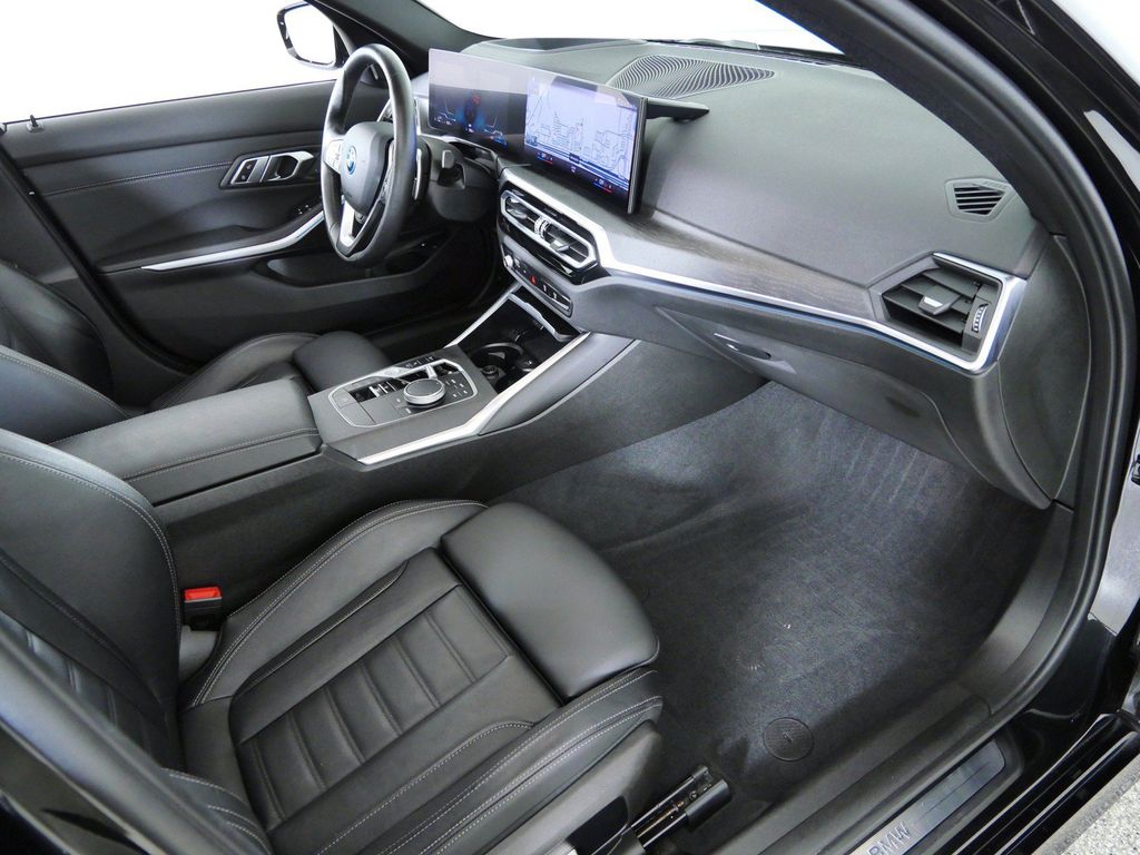 Thumbnail: 2023 BMW 3 Series - 23