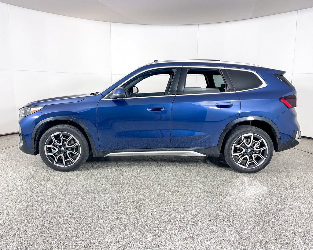 Thumbnail: 2025 BMW X1 - 15