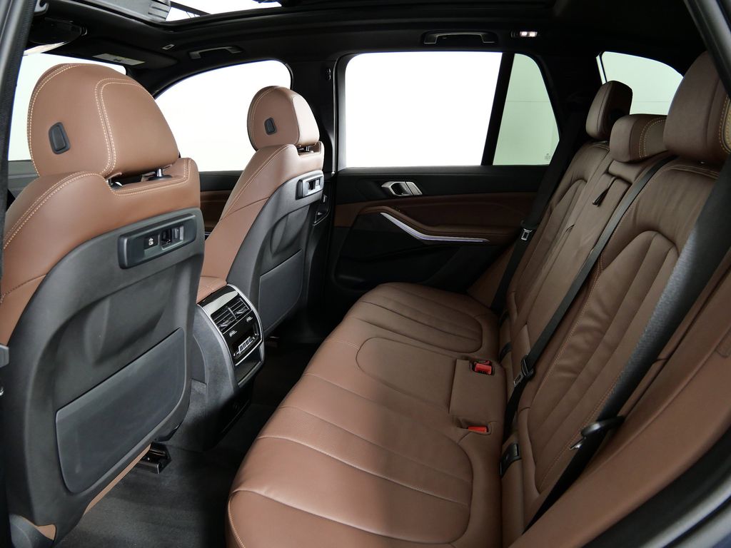 Thumbnail: 2022 BMW X5 - 37
