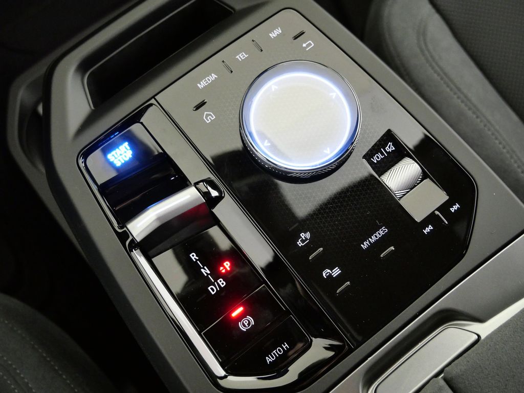 Thumbnail: 2026 BMW iX - 48