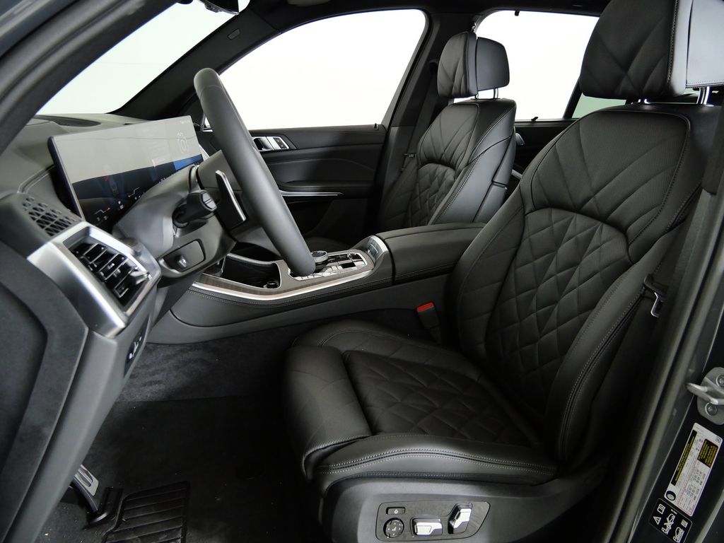 Thumbnail: 2026 BMW X5 - 36