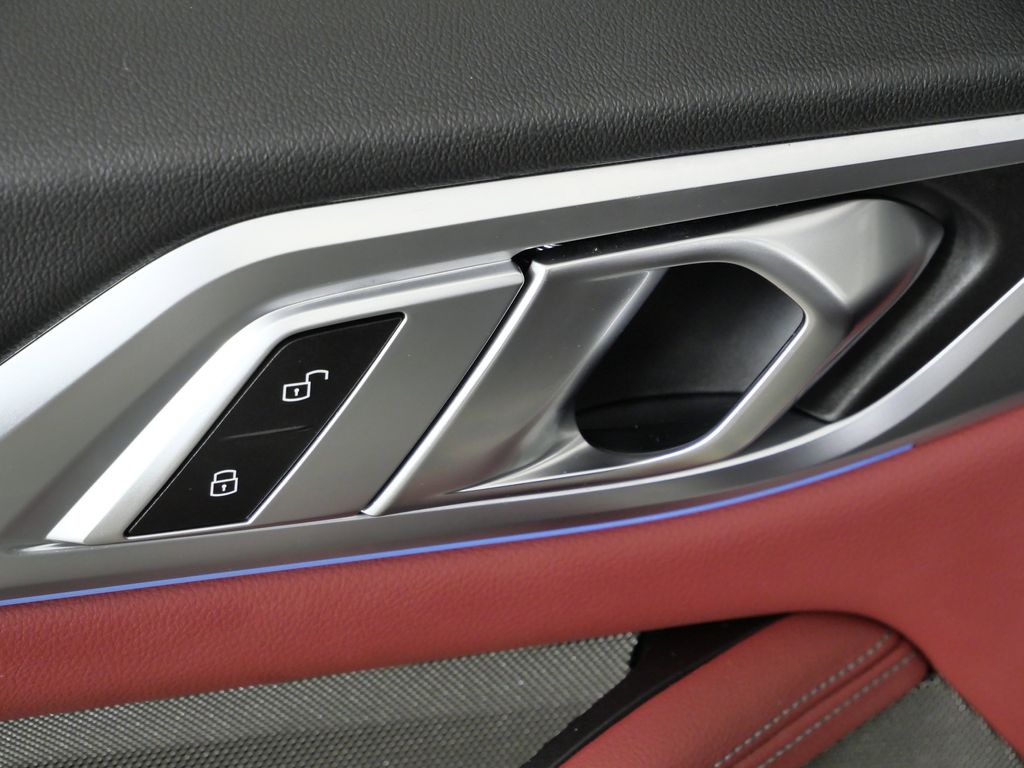 Thumbnail: 2025 BMW i4 - 41