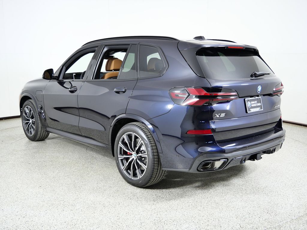 Thumbnail: 2026 BMW X5 - 14
