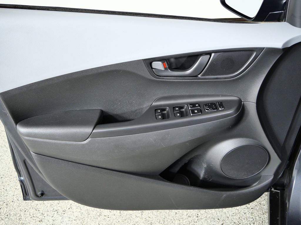 Thumbnail: 2018 Hyundai Kona - 30