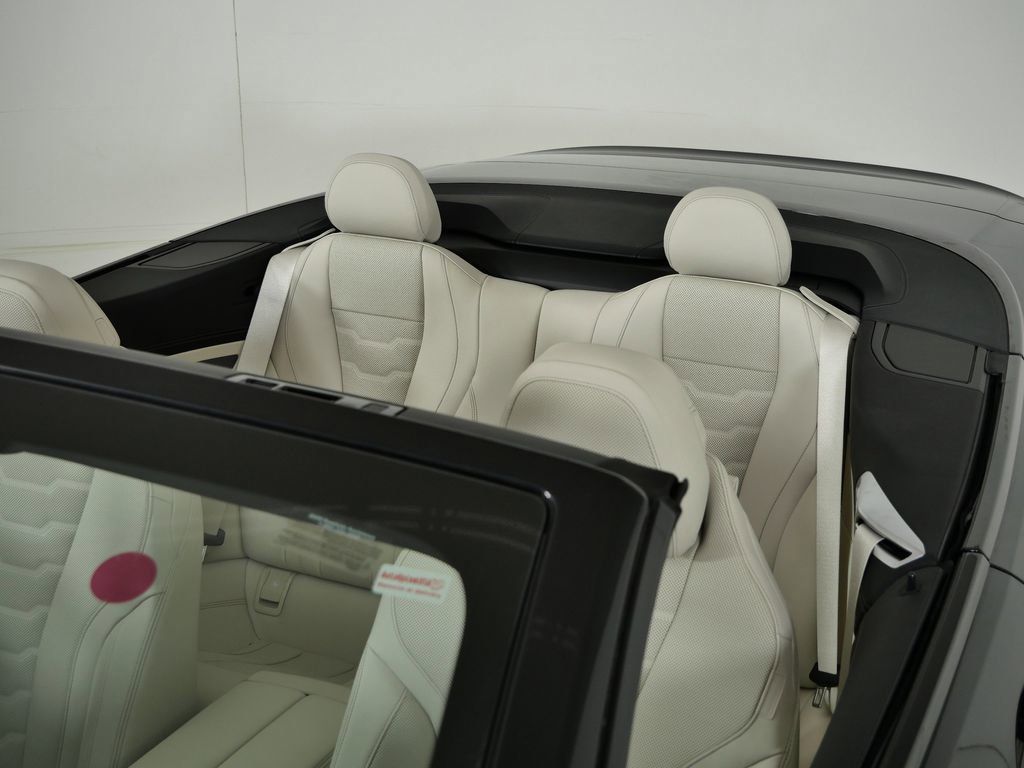 Thumbnail: 2026 BMW 8 Series - 20