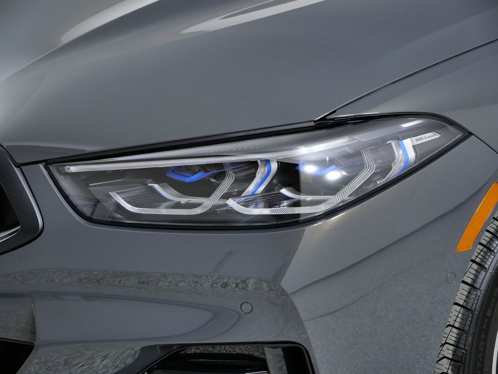 Thumbnail: 2026 BMW 8 Series - 3
