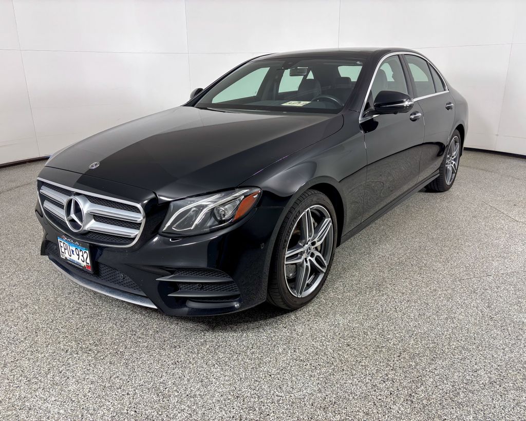 Thumbnail: 2020 Mercedes-Benz E-Class - 1