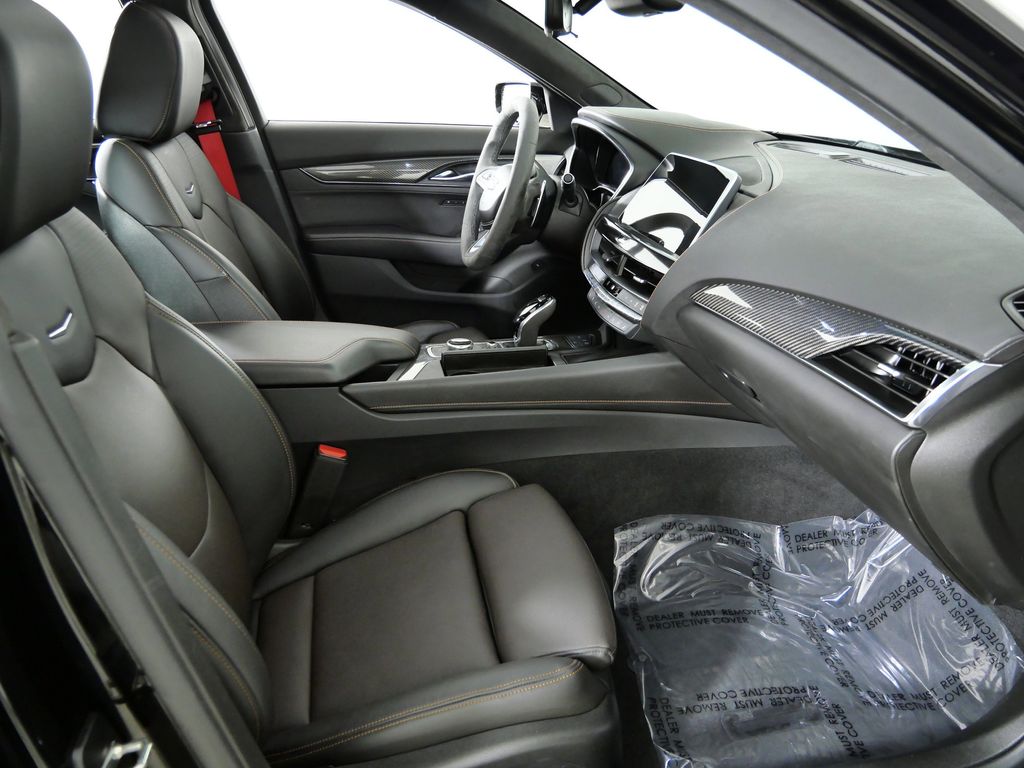 Thumbnail: 2022 Cadillac CT5 - 21