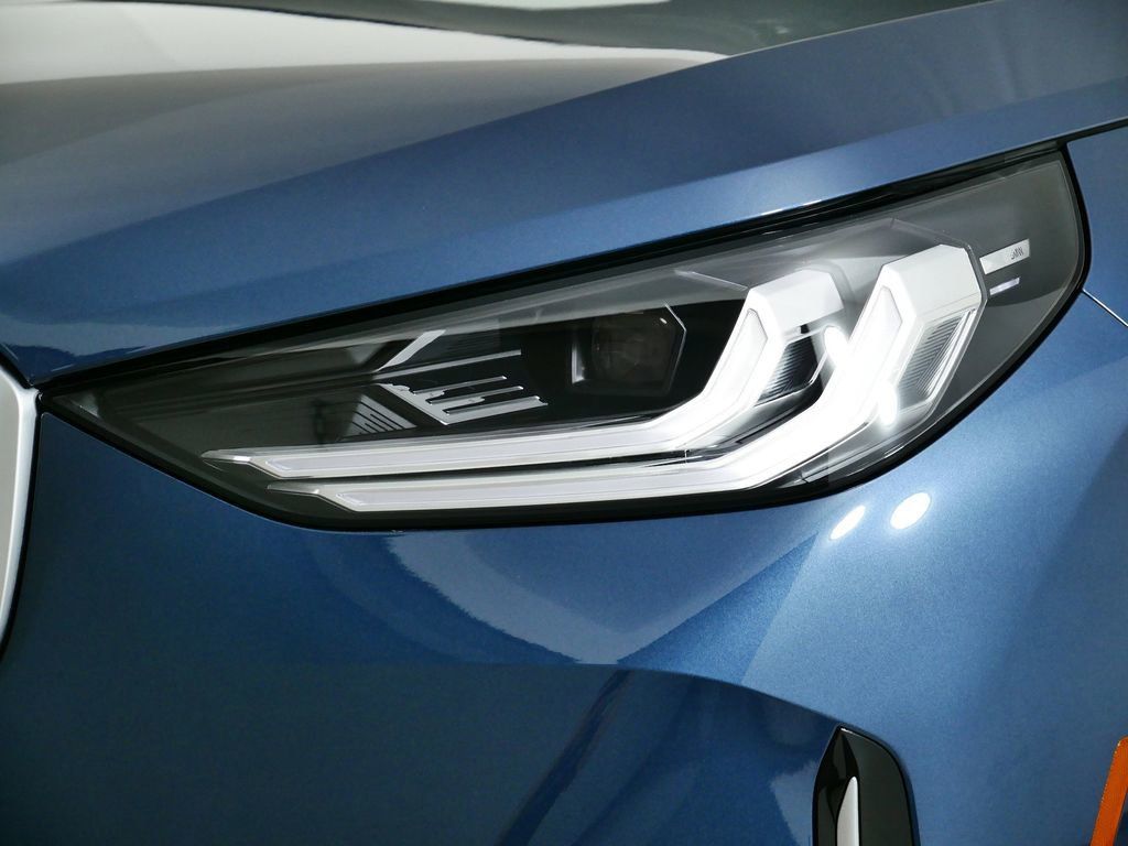 Thumbnail: 2025 BMW X3 - 18