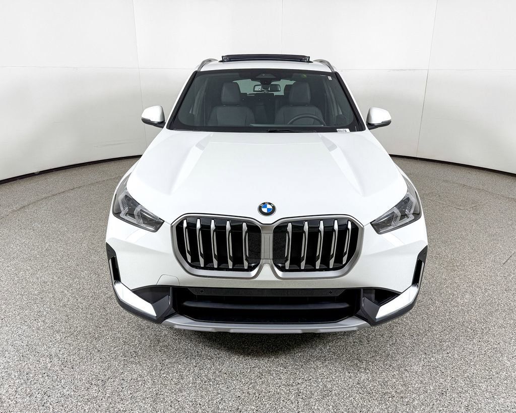 Thumbnail: 2025 BMW X1 - 8