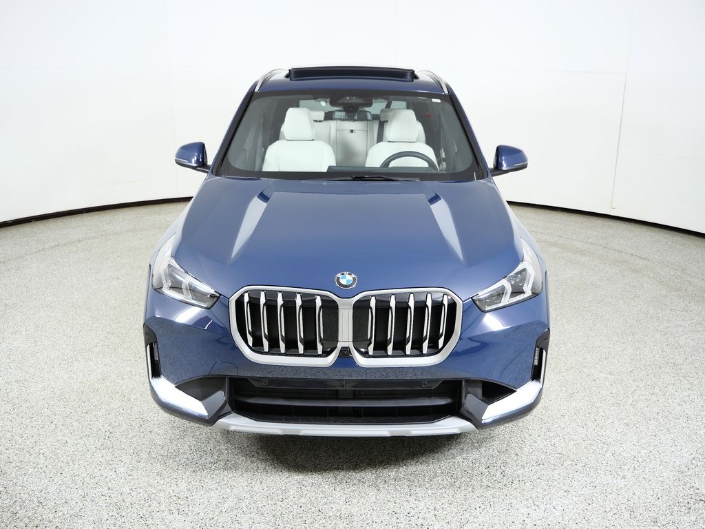Thumbnail: 2026 BMW X1 - 16