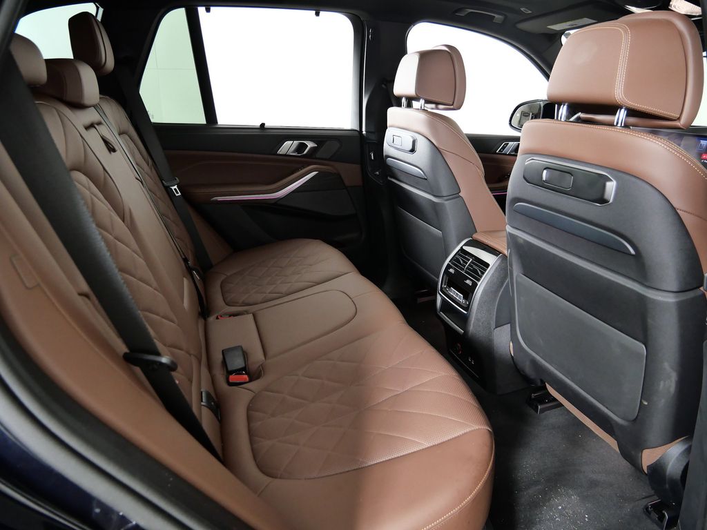 Thumbnail: 2025 BMW X5 - 30