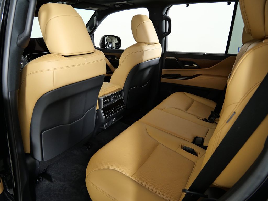 Thumbnail: 2025 Lexus LX - 30