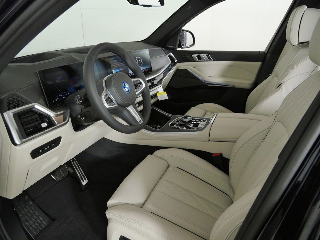 Thumbnail: 2026 BMW X5 - 35