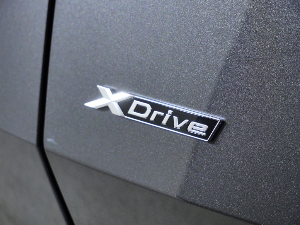 Thumbnail: 2025 BMW X3 - 16