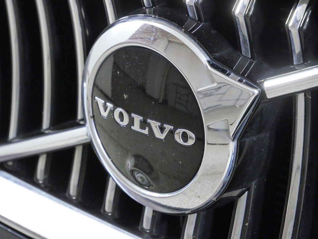 Thumbnail: 2021 Volvo XC90 - 5