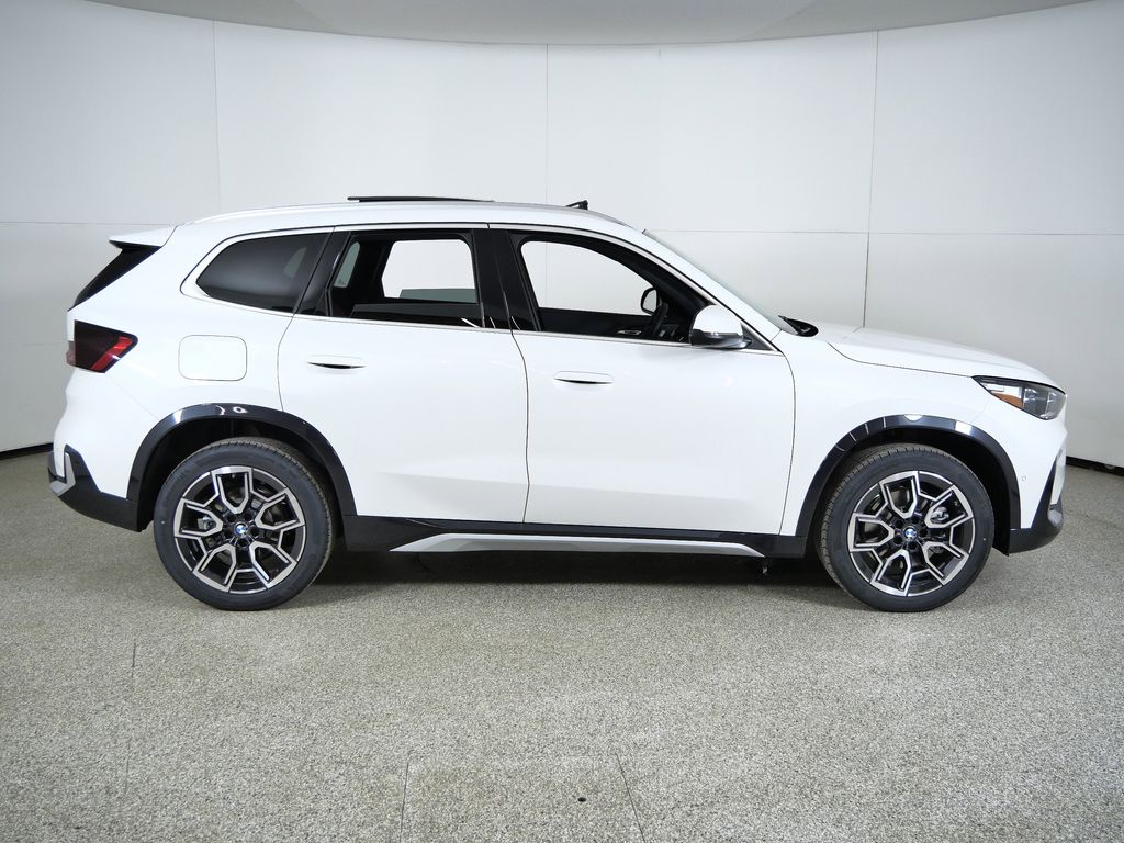 Thumbnail: 2026 BMW X1 - 8