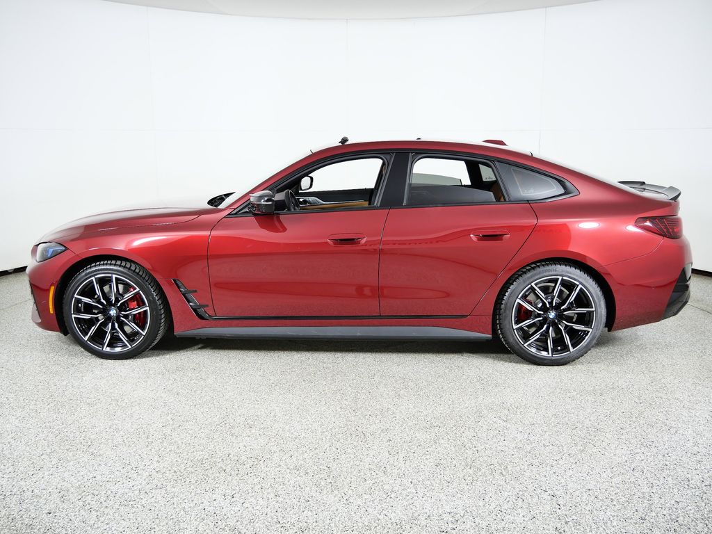 Thumbnail: 2025 BMW i4 - 18