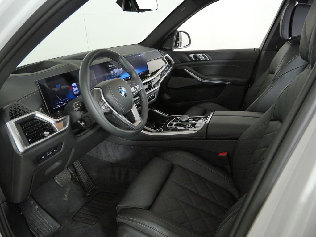 Thumbnail: 2026 BMW X5 - 35
