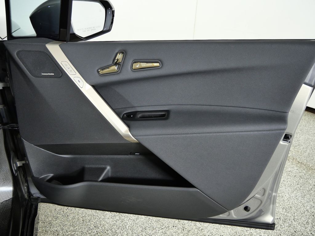 Thumbnail: 2023 BMW iX - 24