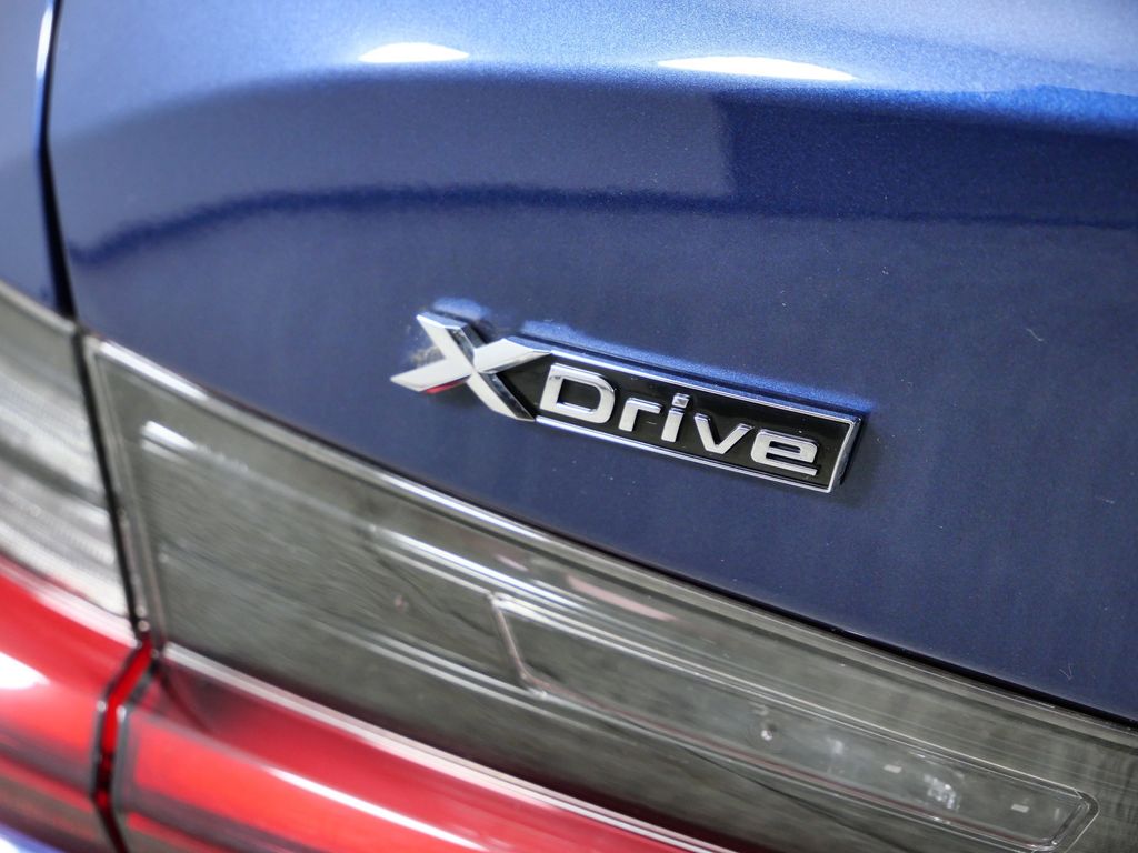 Thumbnail: 2023 BMW 3 Series - 16