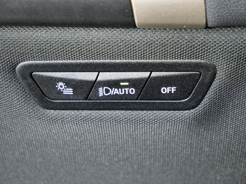 Thumbnail: 2026 BMW iX - 38