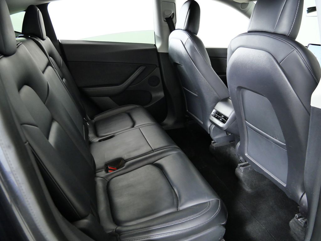 Thumbnail: 2021 Tesla Model Y - 25