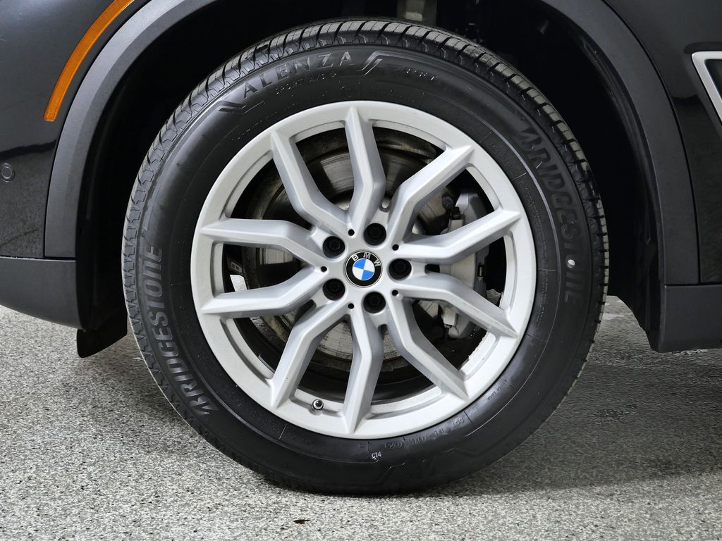 Thumbnail: 2023 BMW X5 - 18