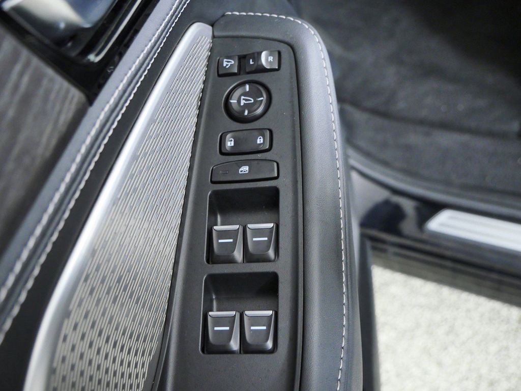 Thumbnail: 2024 Acura MDX - 34