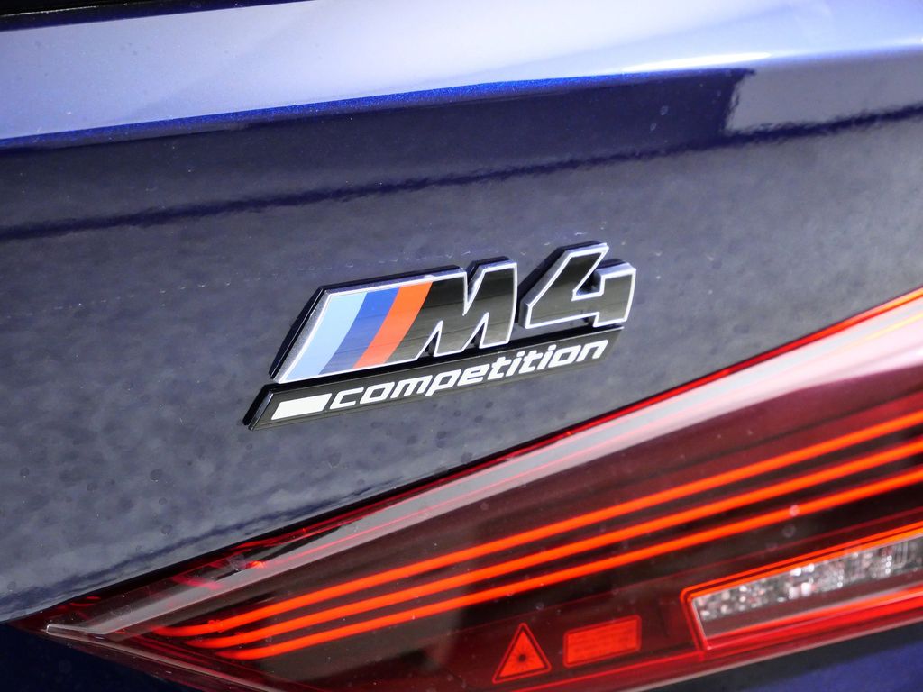 Thumbnail: 2026 BMW M4 - 12
