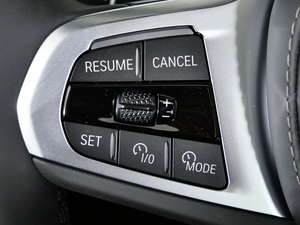 Thumbnail: 2026 BMW X7 - 41