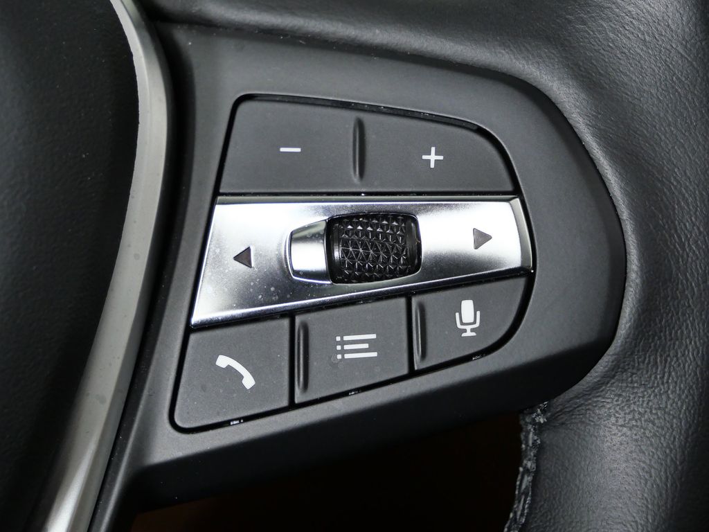 Thumbnail: 2023 BMW 3 Series - 44