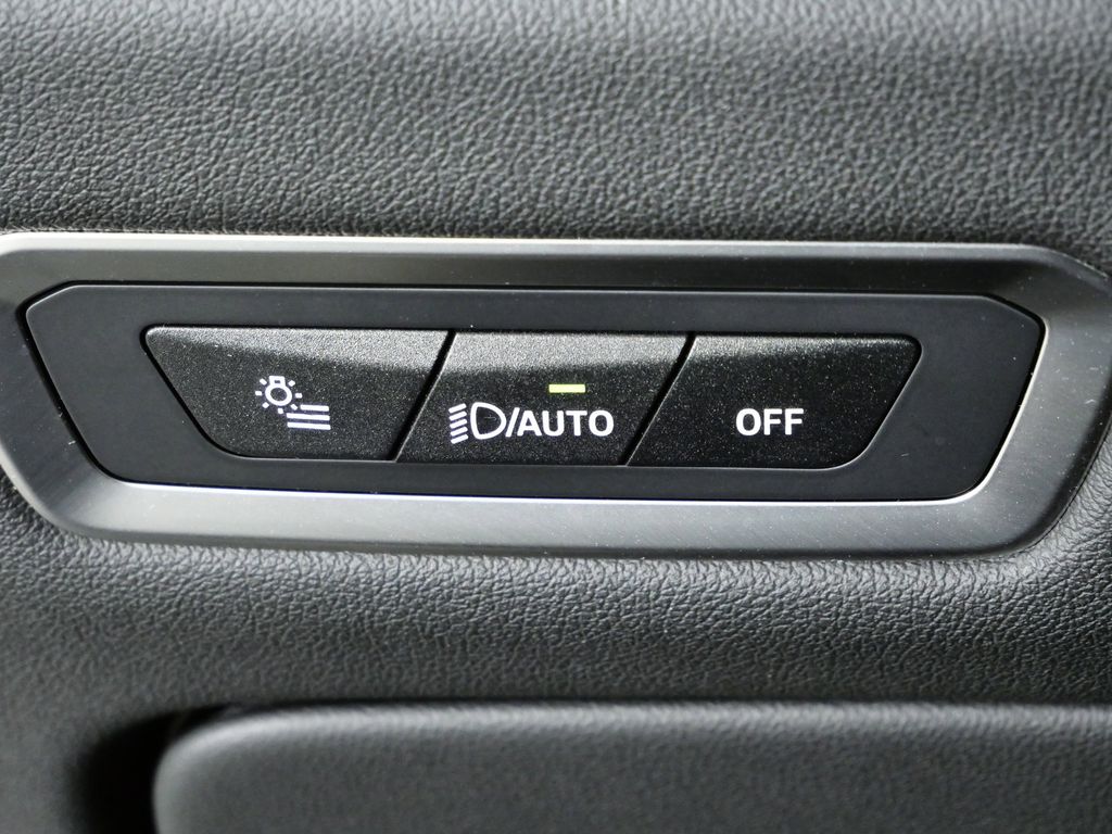 Thumbnail: 2025 BMW X7 - 41