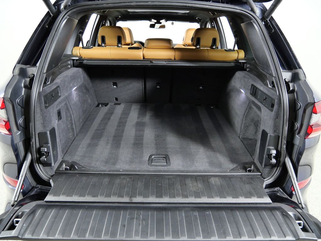 Thumbnail: 2023 BMW X5 - 28